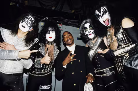 CIBASS_2pac_and_kiss
