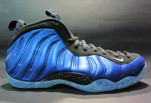 3_nike-air-foamposite-one-dark-neon-royal-white-black-2