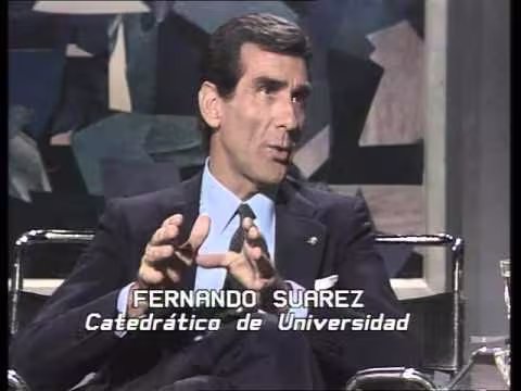 No es Carlos Faemino, es un tertuliano con estudios, de los de antes.