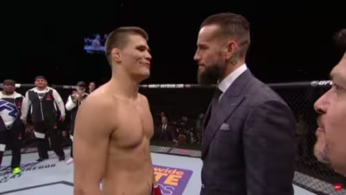 Mickey-Gall-vs-CM-Punk-UFC-203-696x392